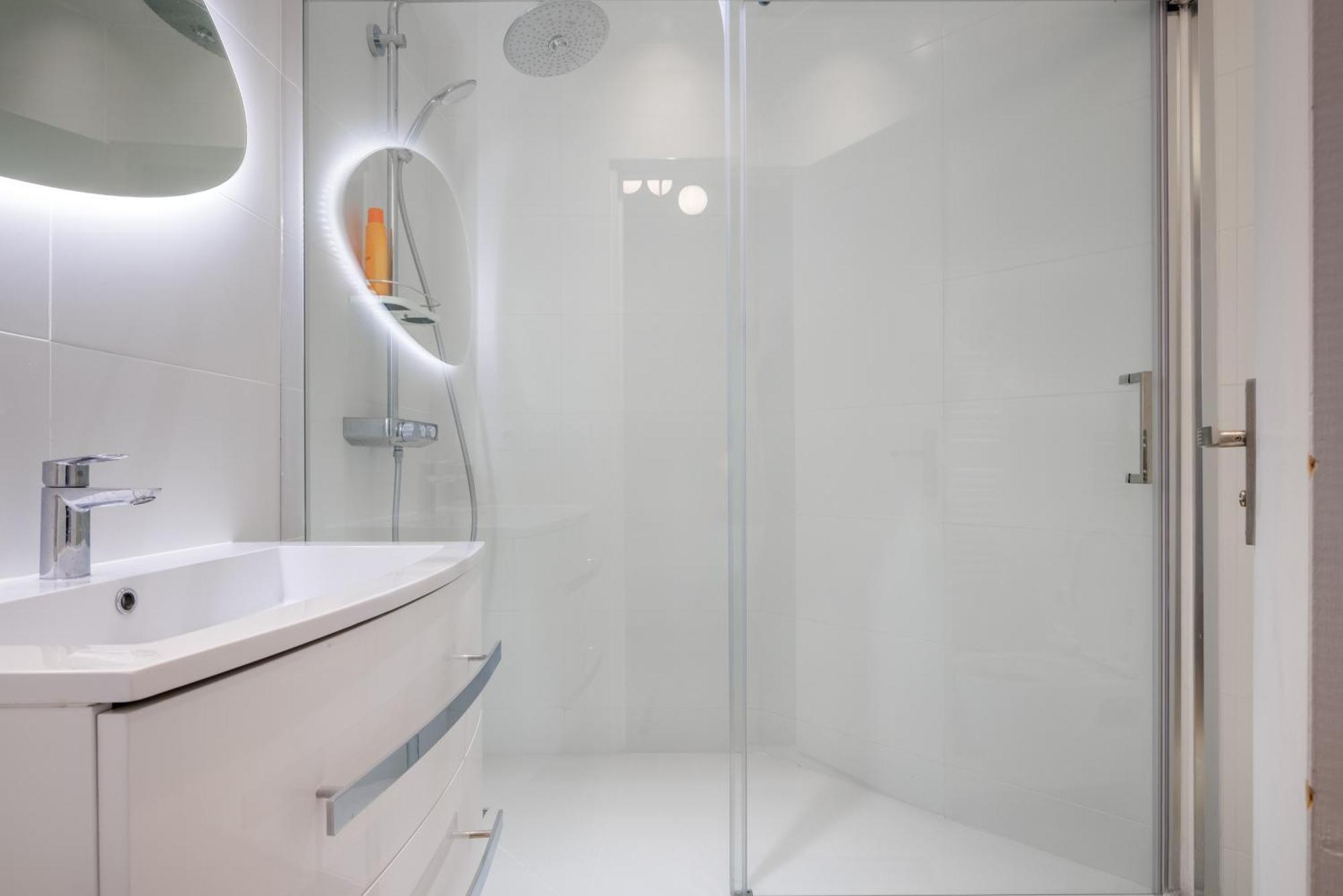 Chaleureux Appartement Pour 6Pers #4 Asnieres-sur-Seine Ngoại thất bức ảnh